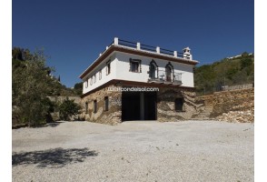 Country House in Cómpeta, for rent