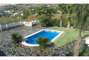 Country House in Cómpeta, for rent