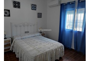 Country House in Sedella, for rent