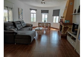 Country House in Sedella, for rent