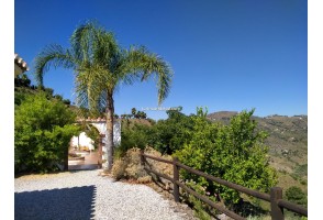 Country House in Cómpeta, for rent