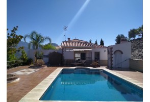 Country House in Cómpeta, for rent