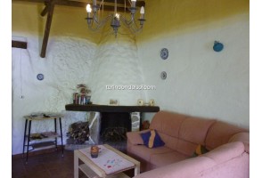 Country House in Cómpeta, Acebuchal, holiday rentals