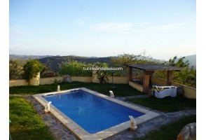 Country House in Sedella, holiday rentals