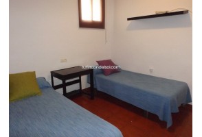 Town House in Canillas de Albaida, for rent