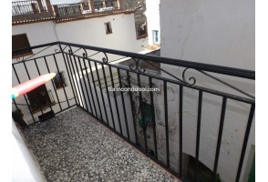 Town House in Canillas de Albaida, for rent