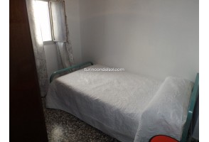 Town House in Canillas de Albaida, for rent