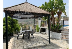 Country House in Canillas de Albaida, for rent