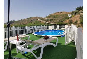 Country House in Cómpeta, for rent