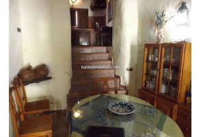 Town House in Salares, for sale