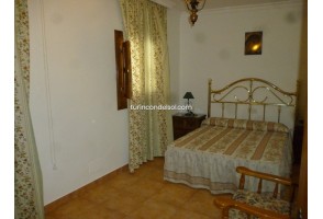 Town House in Canillas de Albaida, for rent