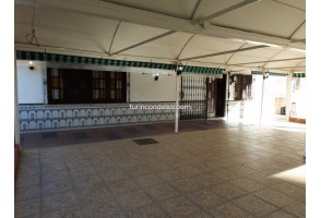 Commercial property in Torrox Costa, for sale