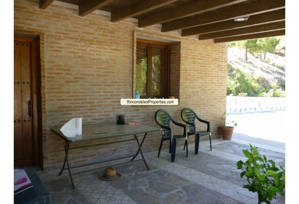 Country House in Canillas de Albaida, Barranco Tezones, for rent