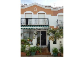 Town House in Torrox Costa, Costa, for sale