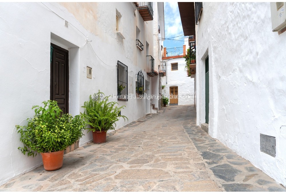 Town house in Archez, for sale