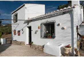 Country house in Competa, For Sale