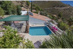 Wonderful house in "Cruz del Monte" Competa