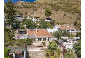 Wonderful house in "Cruz del Monte" Competa