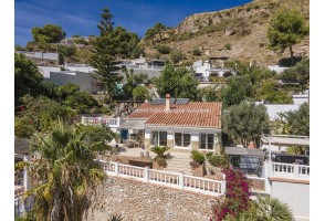 Wonderful house in "Cruz del Monte" Competa