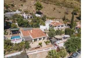 Wonderful house in "Cruz del Monte" Competa