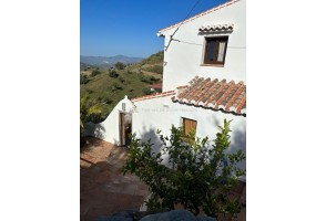 Beautiful Villa in Sedella with 2 outbuildings.