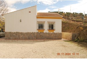 Beautiful house with Sierra view