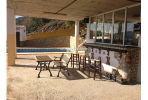 Country House in Sayalonga, Corumbela, for rent