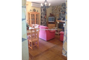 Country House in Sayalonga, Corumbela, for rent